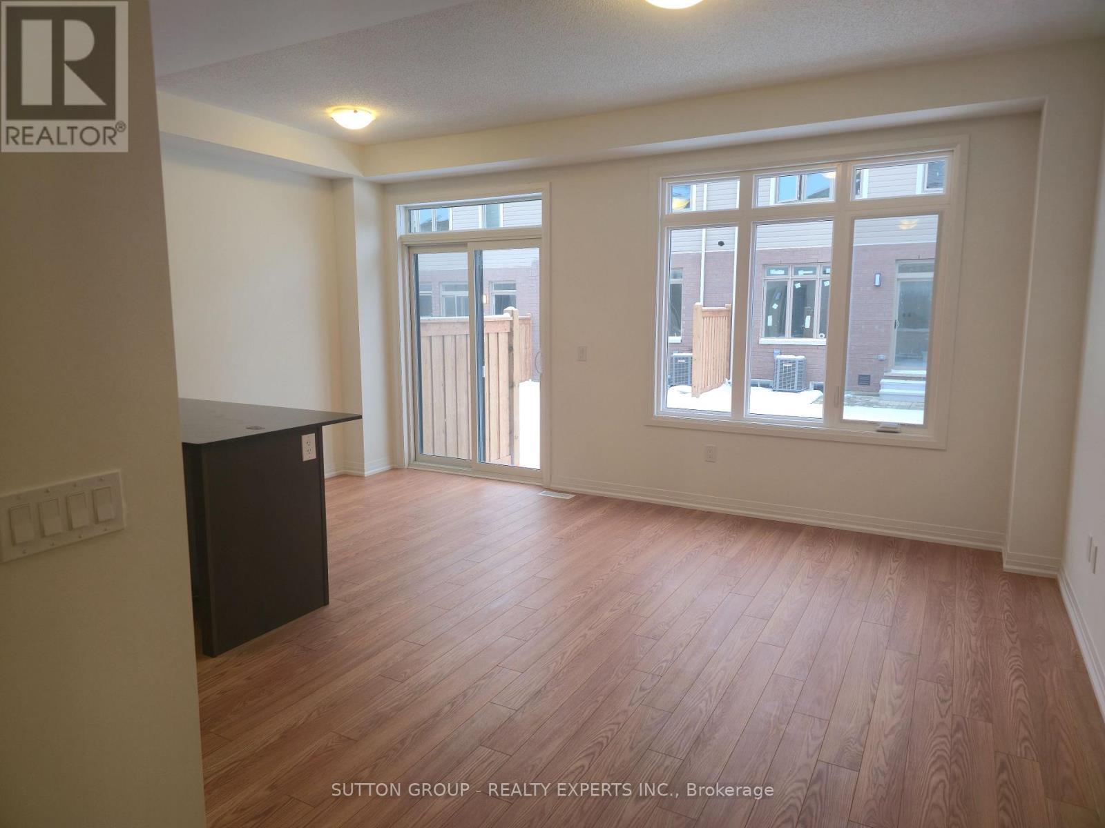 22 - 474 Provident Way, Hamilton, ON - Indoor Photo Showing Other Room