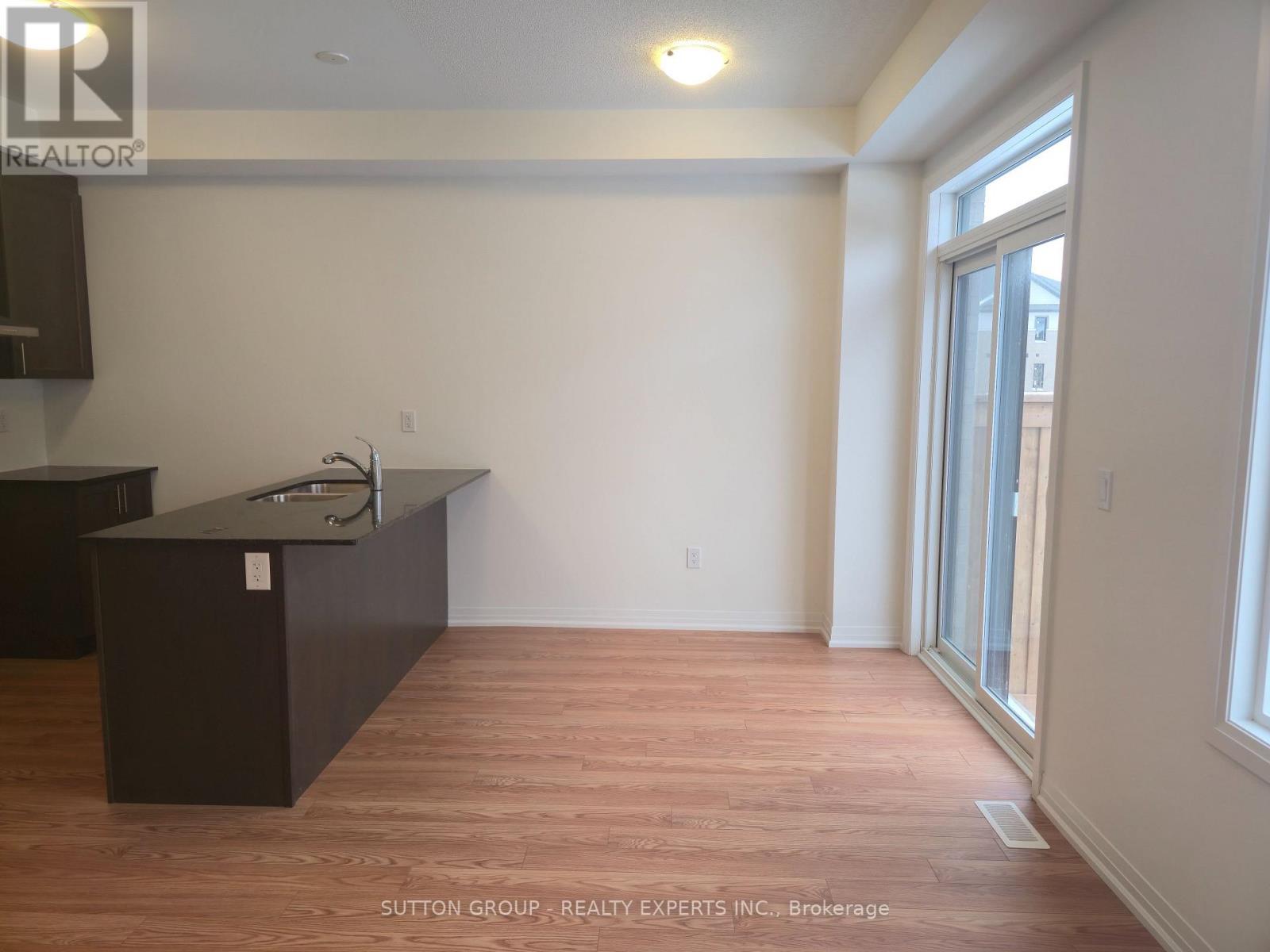 22 - 474 Provident Way, Hamilton, ON - Indoor