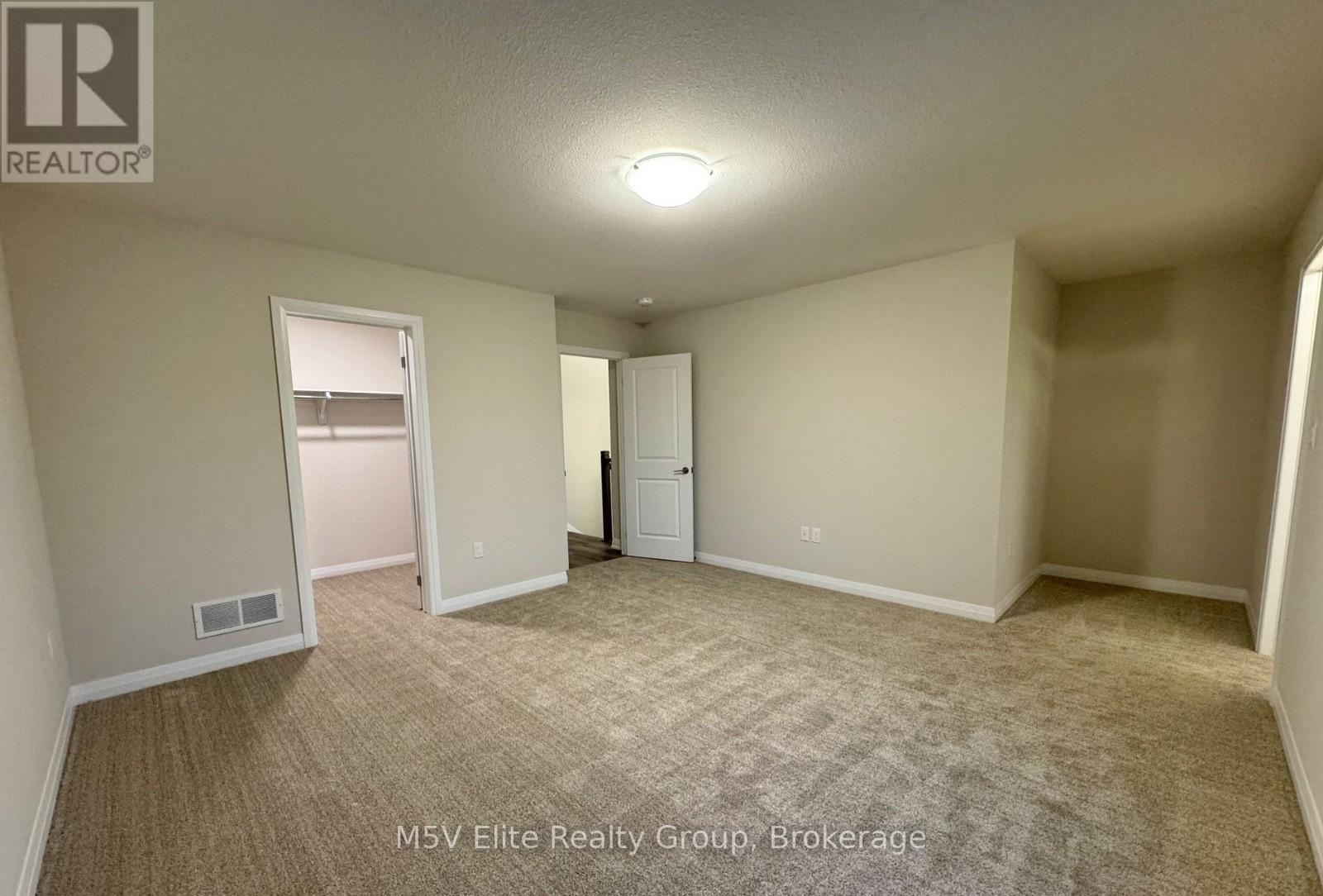 73 Marie Street, Pelham, ON - Indoor Photo Showing Other Room