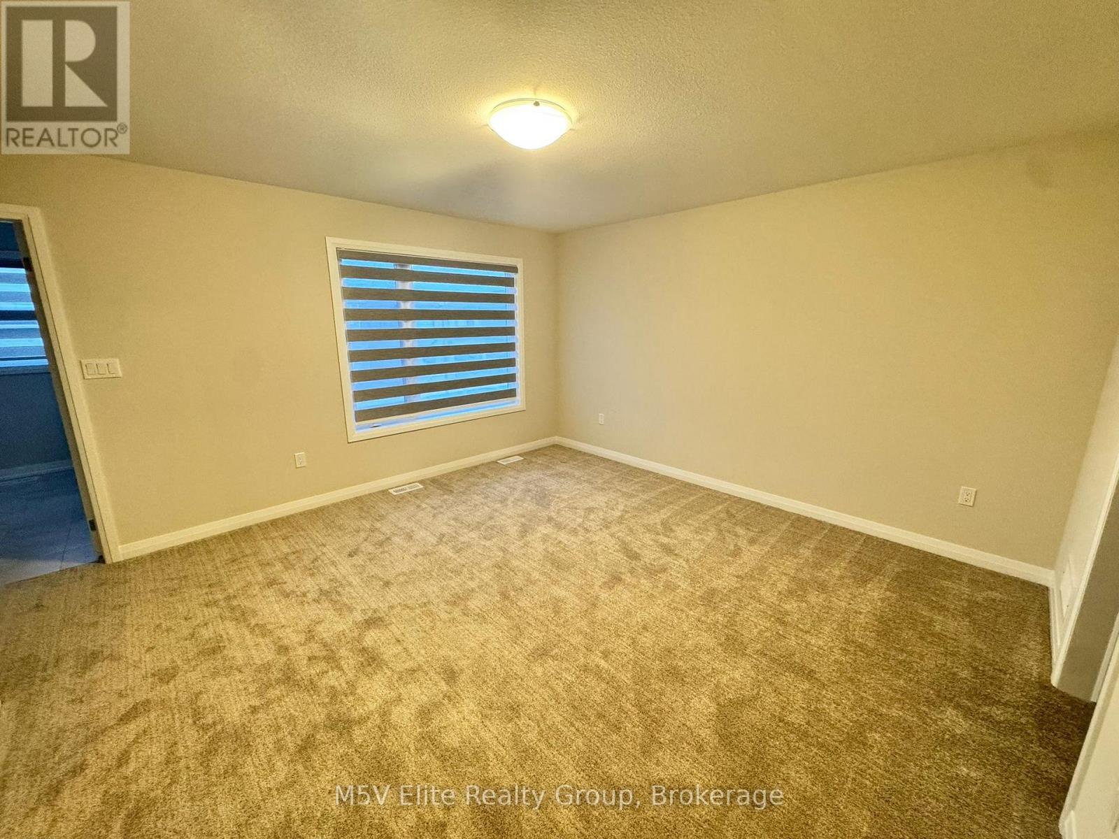 73 Marie Street, Pelham, ON - Indoor Photo Showing Other Room