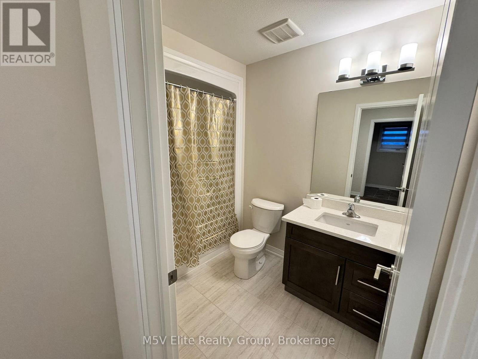 73 Marie Street, Pelham, ON - Indoor Photo Showing Bathroom