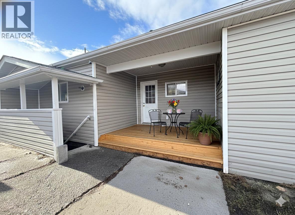 917 4A Street S, Cranbrook, BC - Outdoor With Exterior