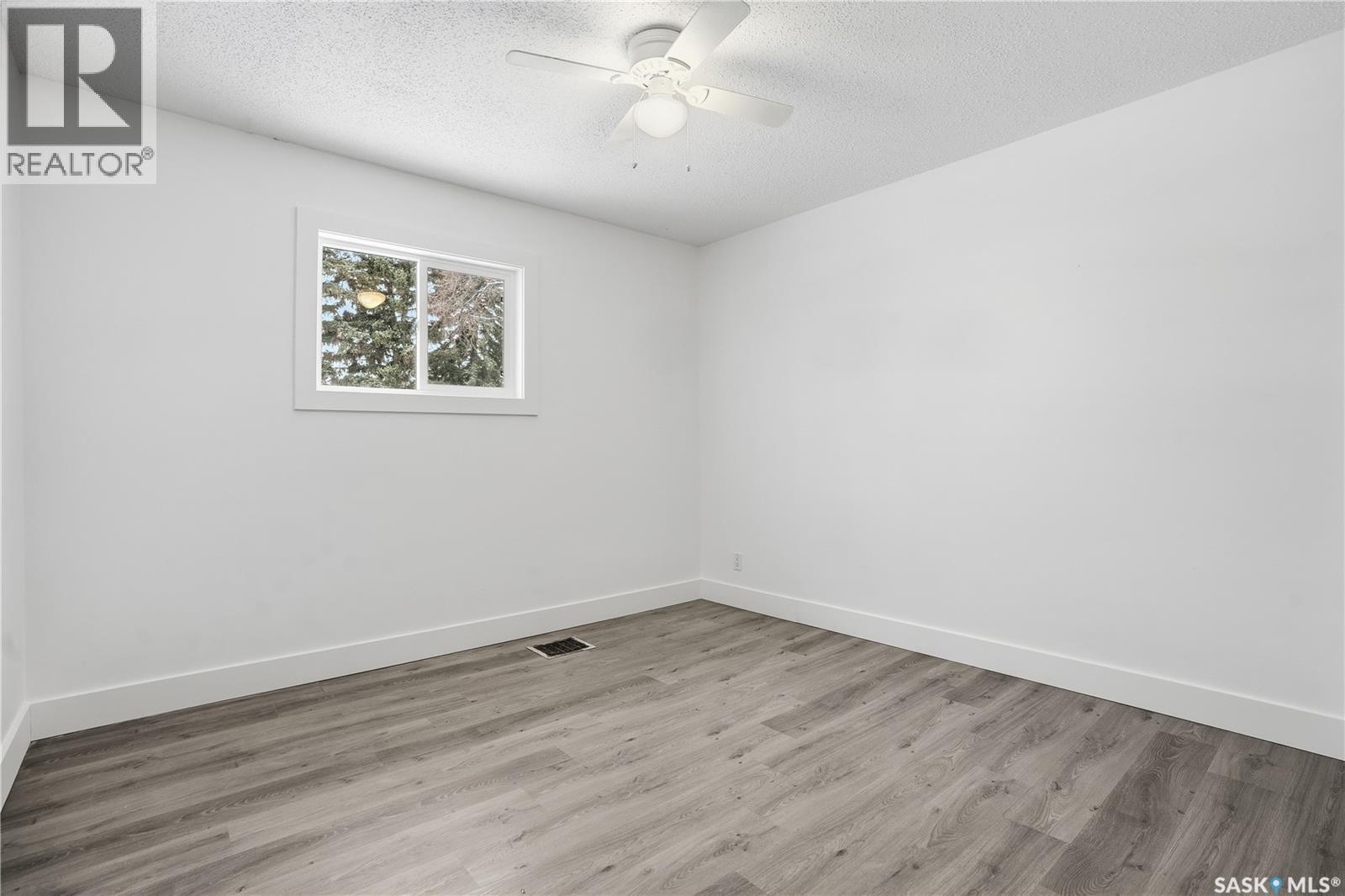 749 Royal Street, Regina, SK - Indoor Photo Showing Other Room