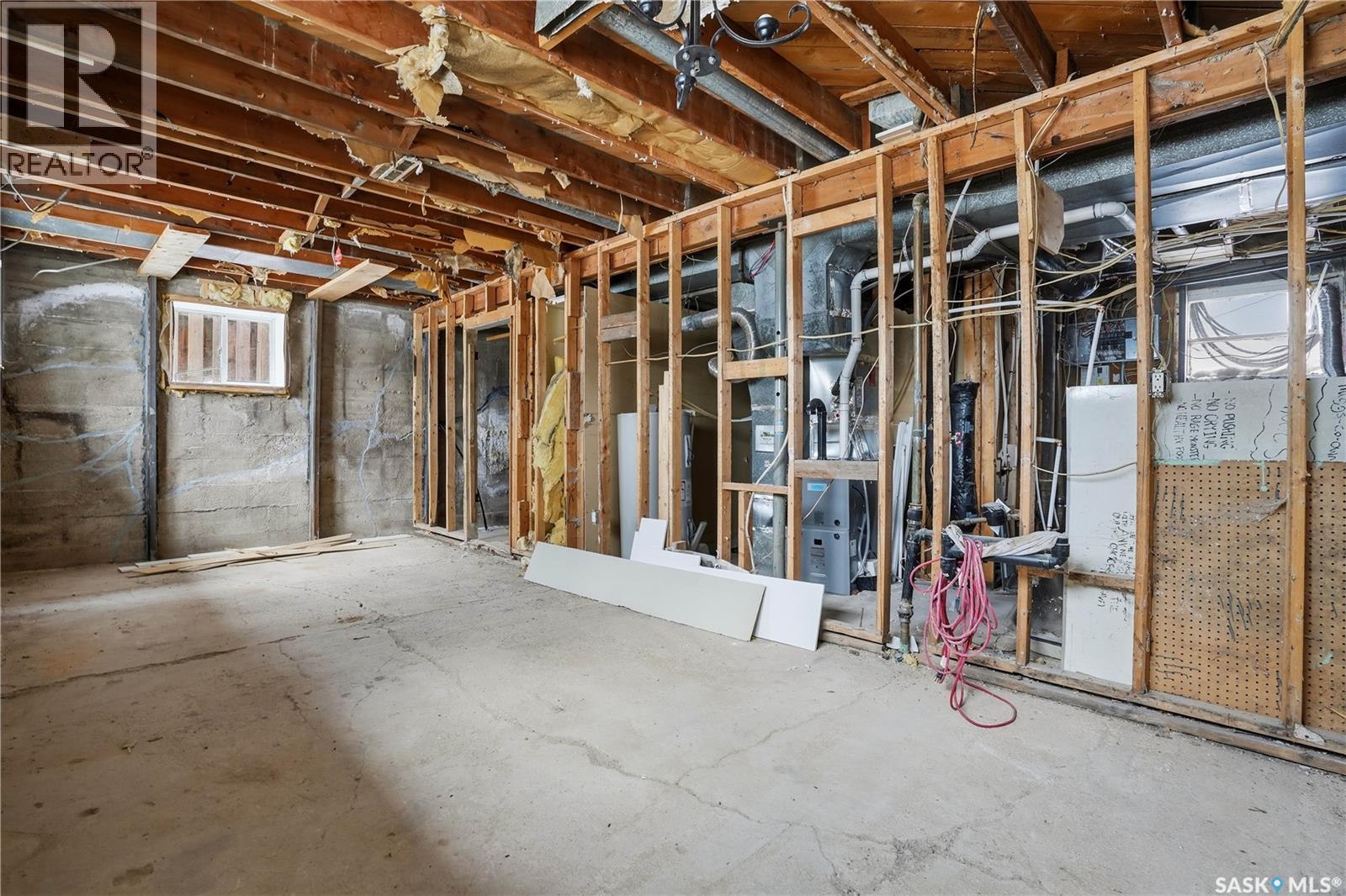 749 Royal Street, Regina, SK - Indoor Photo Showing Basement