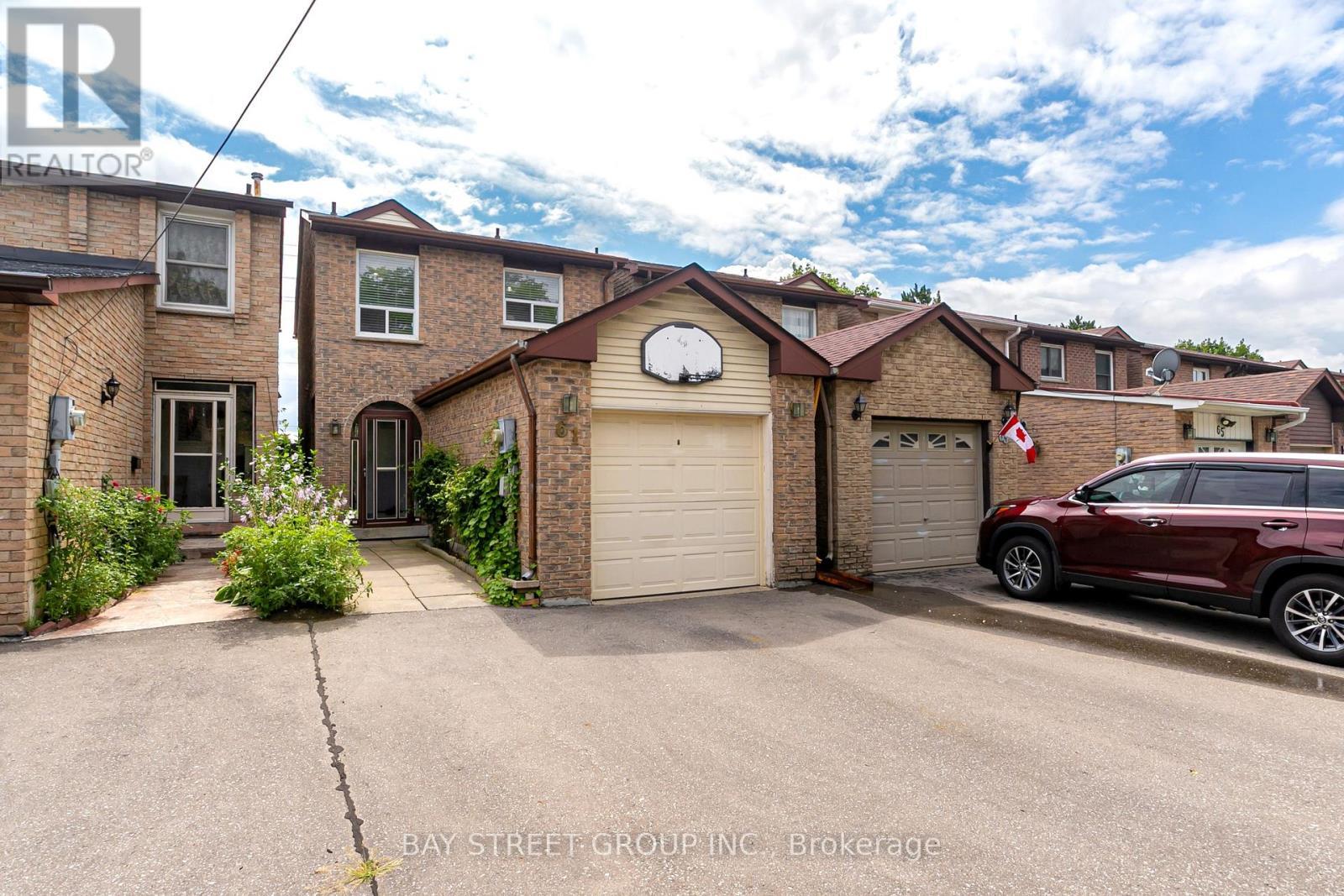 61 Mabley Crescent, Vaughan, ON - Outdoor With Facade