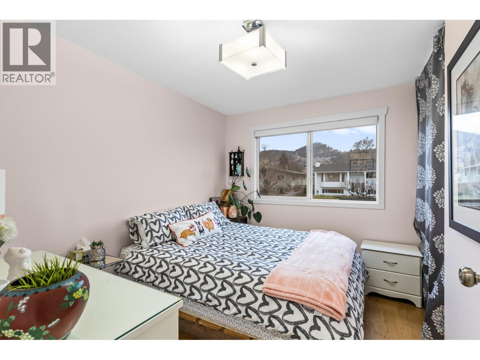 848 Liban Court, Kelowna, BC - Indoor Photo Showing Bedroom