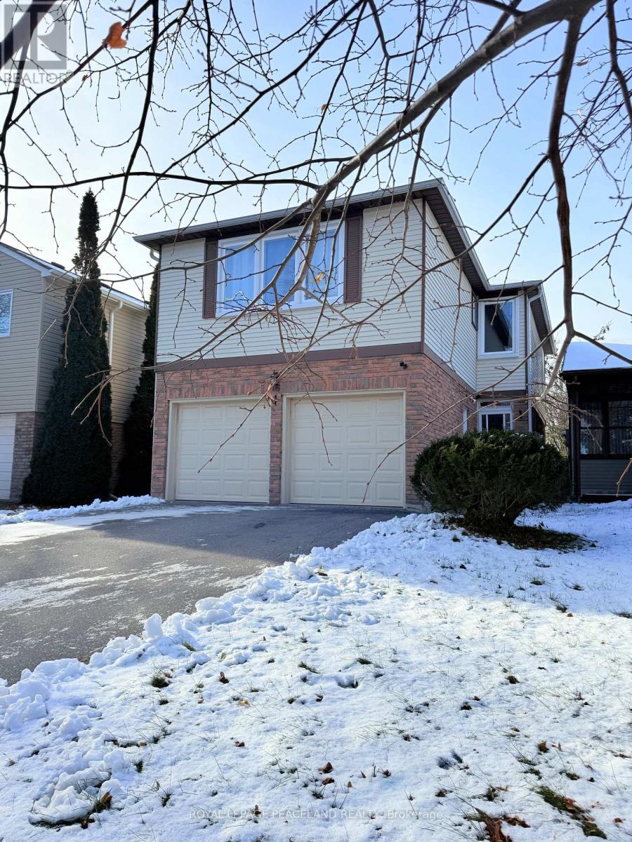 Front2 - 16 Madsen Crescent, Markham, ON - Outdoor
