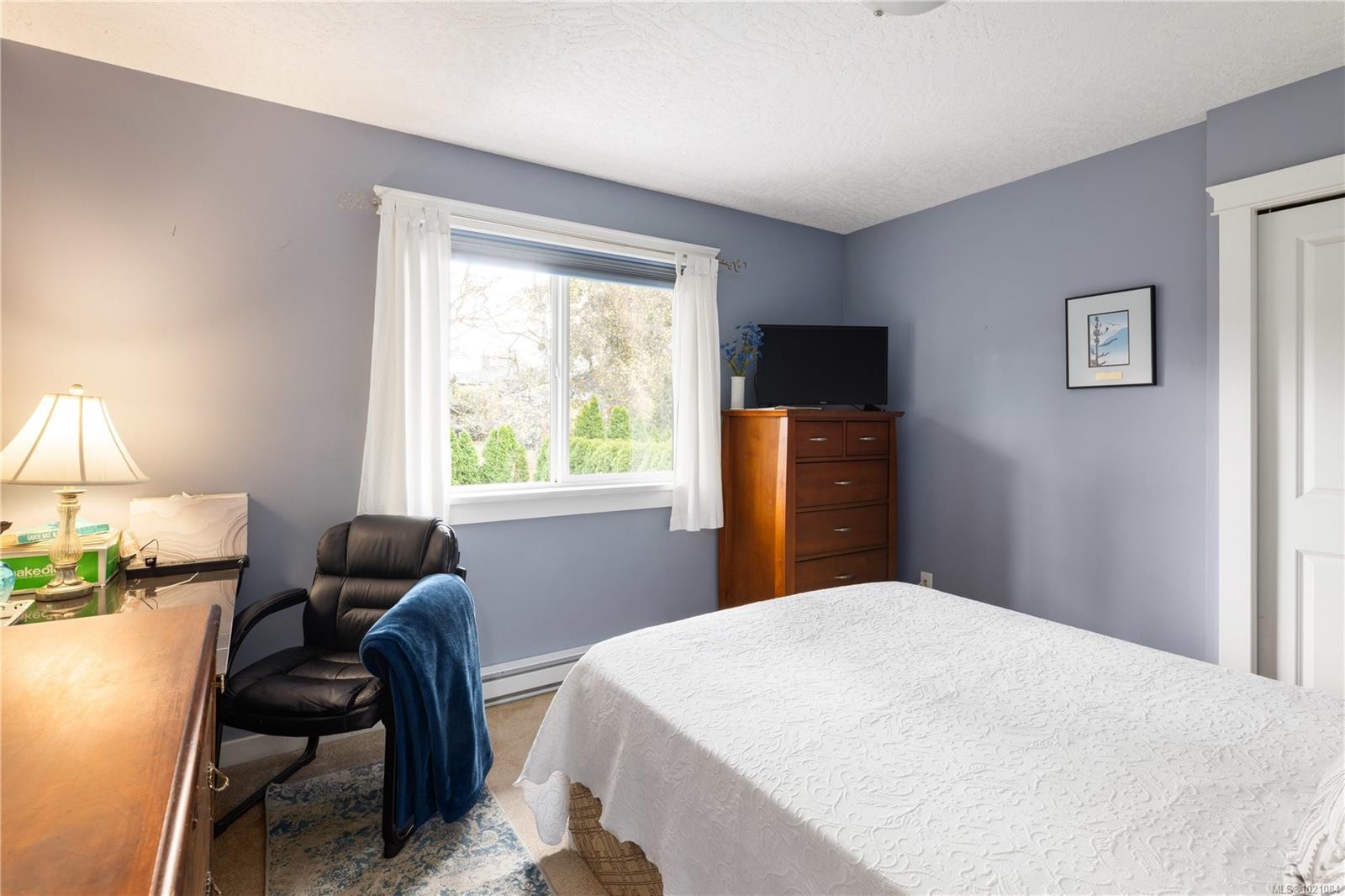 935 Lodge Ave, Saanich, BC