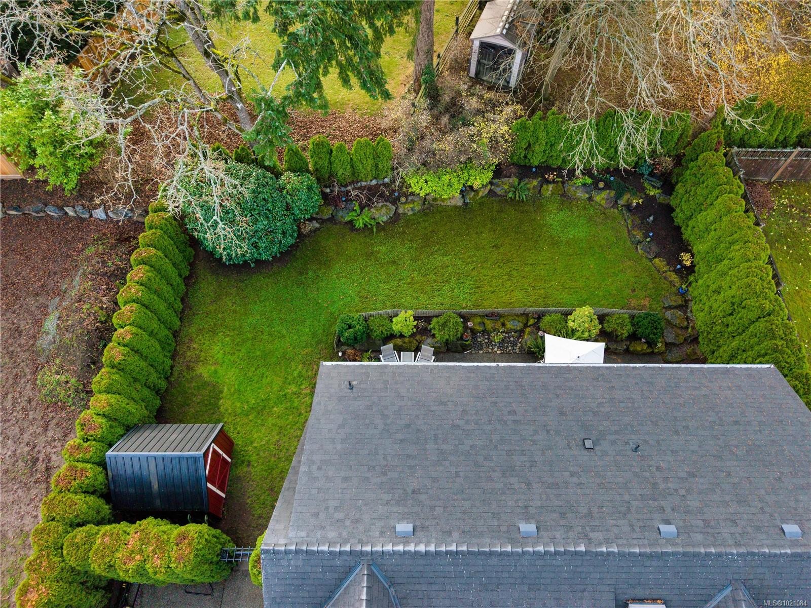 935 Lodge Ave, Saanich, BC