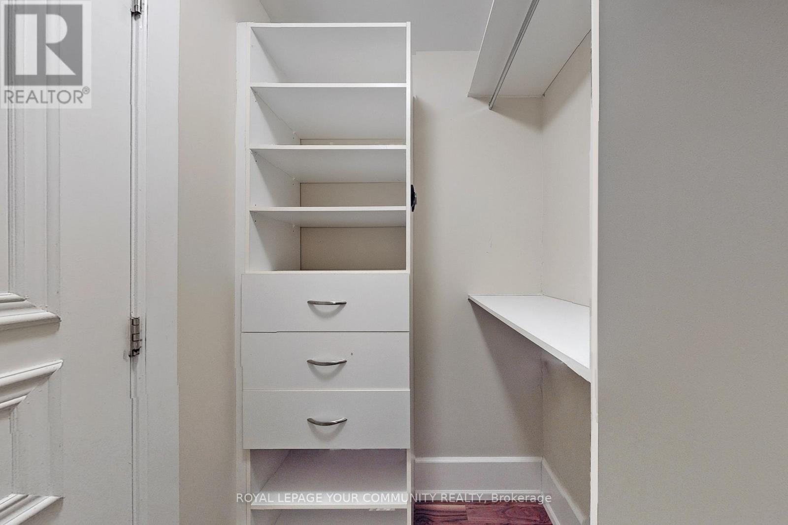 603C - 662 Sheppard Avenue E, Toronto, ON - Indoor With Storage