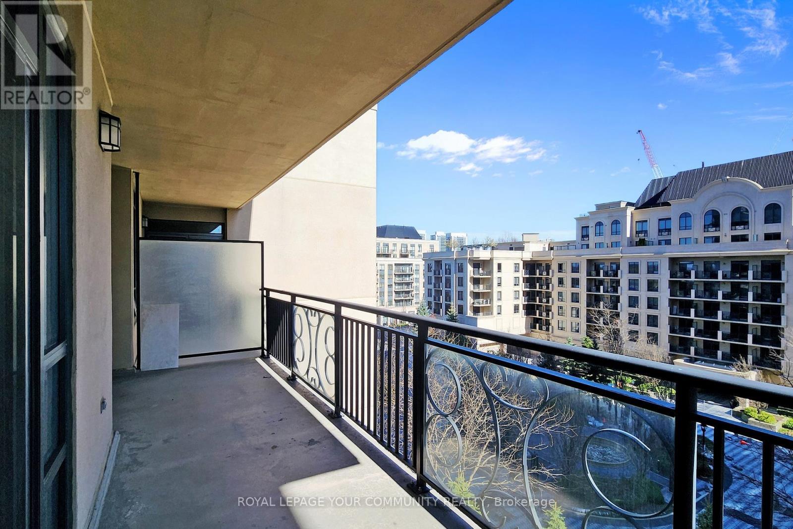 603C - 662 Sheppard Avenue E, Toronto, ON - Outdoor With Balcony With Exterior