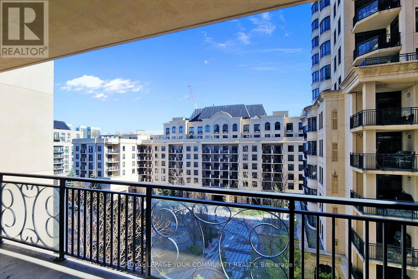 603C - 662 Sheppard Avenue E, Toronto, ON - Outdoor With Balcony