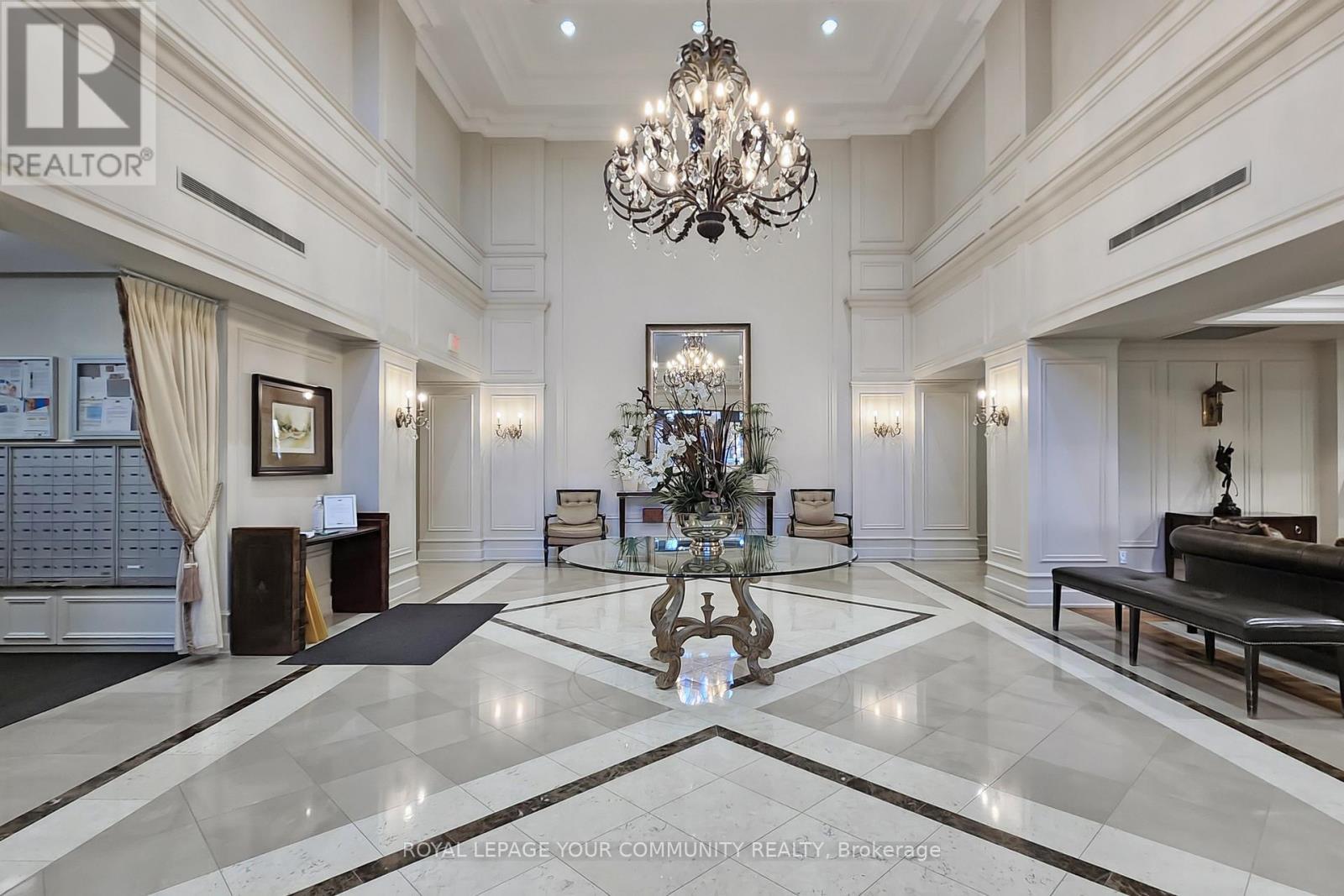 603C - 662 Sheppard Avenue E, Toronto, ON - Indoor Photo Showing Other Room