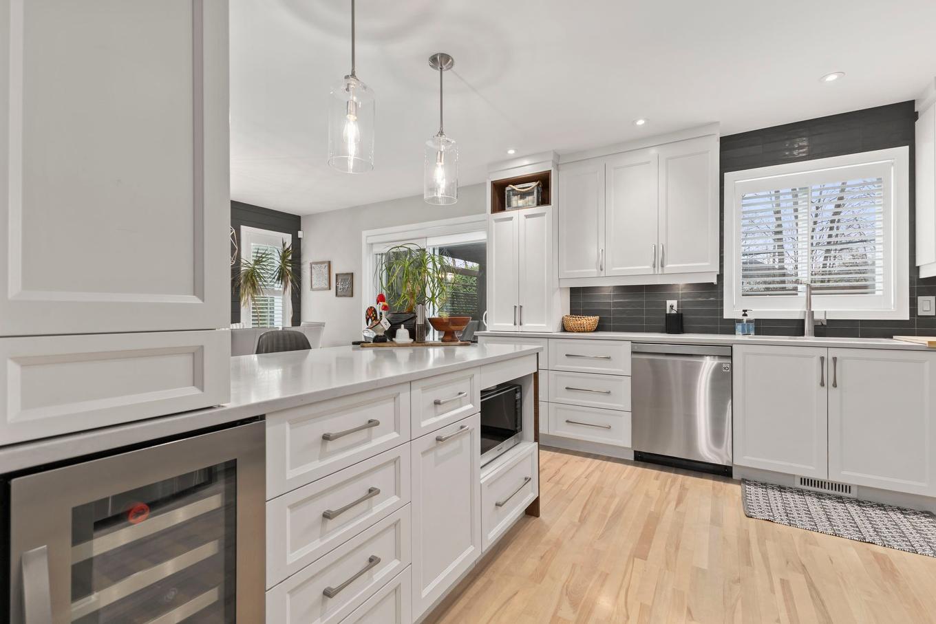 Cuisine - 1013 Rue Du Suroît, Pincourt, QC - Indoor Photo Showing Kitchen With Upgraded Kitchen