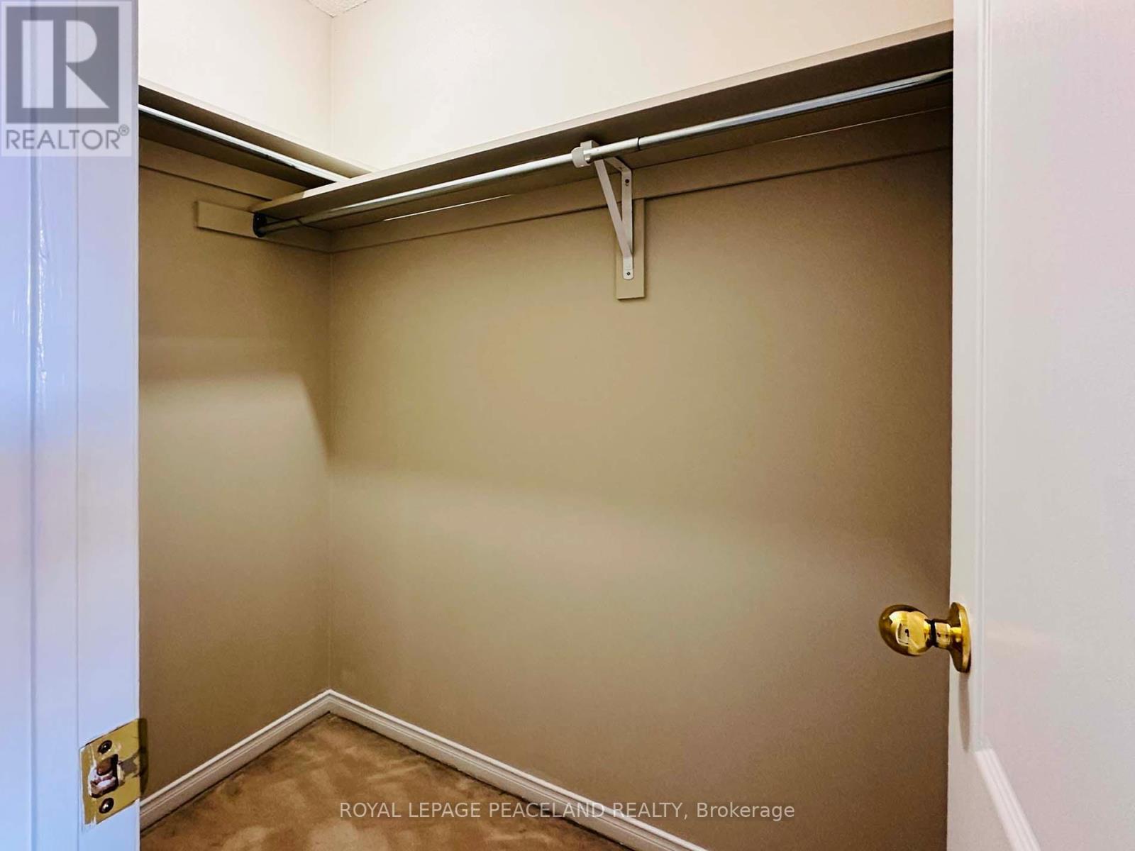 3851 Foxborough Trail, Mississauga, ON - Indoor With Storage