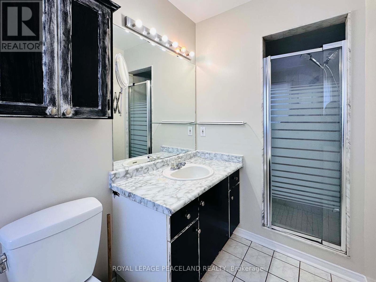 3851 Foxborough Trail, Mississauga, ON - Indoor Photo Showing Bathroom