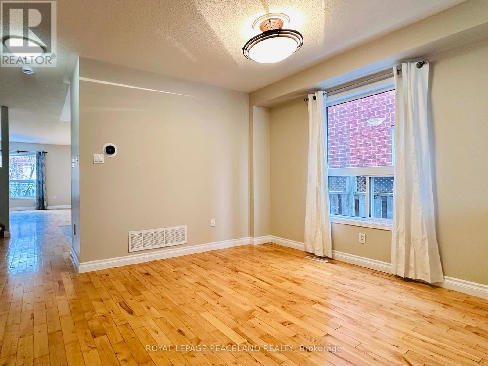 3851 Foxborough Trail, Mississauga, ON - Indoor Photo Showing Other Room