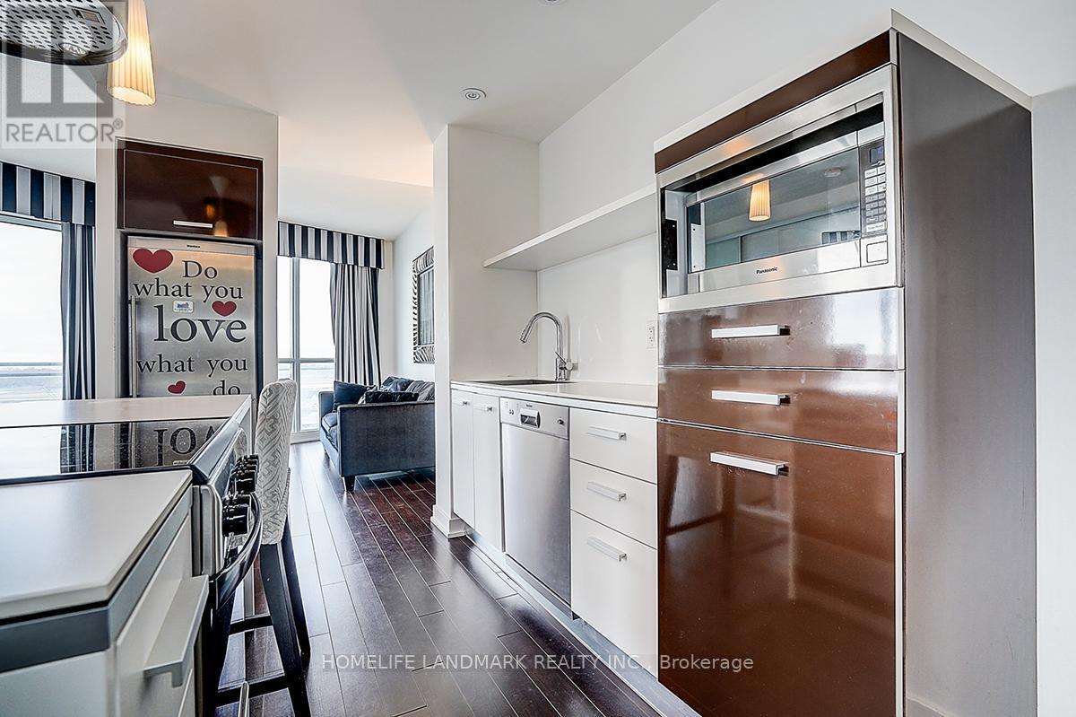 1912 - 38 Dan Leckie Way, Toronto, ON - Indoor Photo Showing Kitchen With Upgraded Kitchen