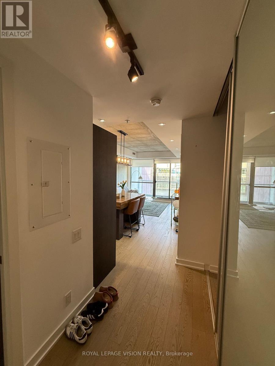 702 - 39 Brant Street, Toronto, ON - Indoor Photo Showing Other Room