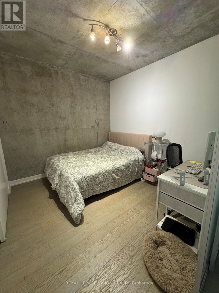 702 - 39 Brant Street, Toronto, ON - Indoor Photo Showing Bedroom