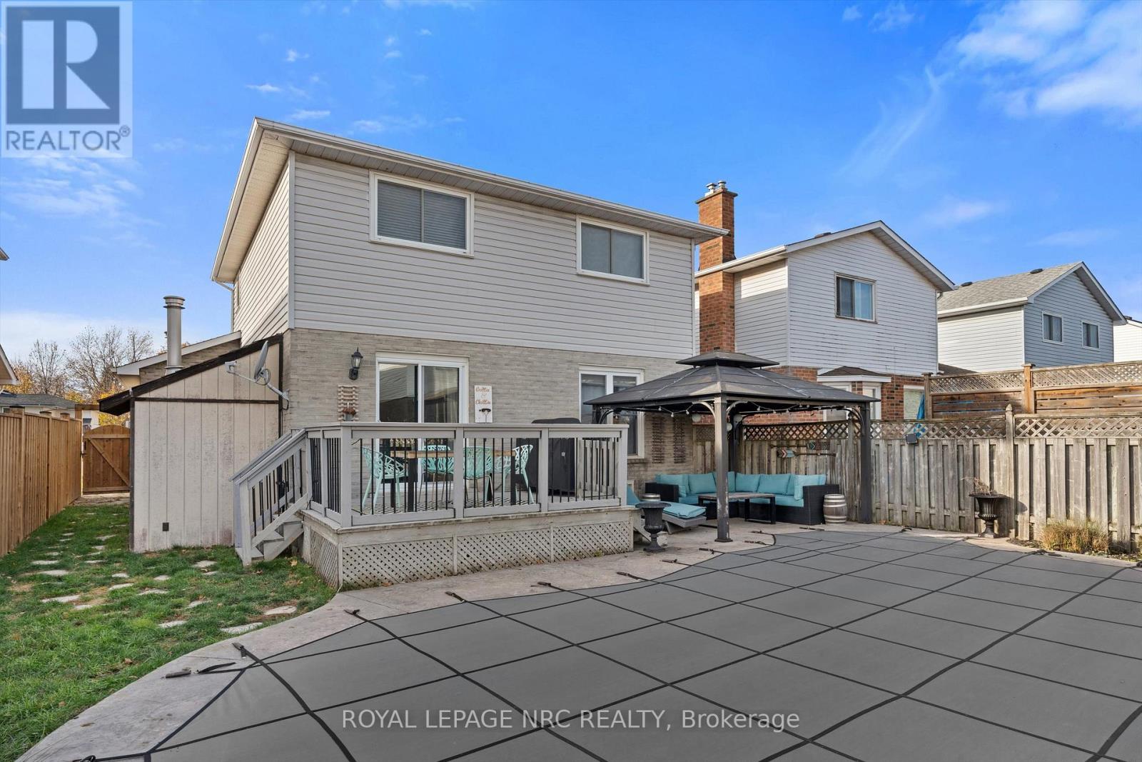15 Commerford Street, Thorold (Confederation Heights), ON - Outdoor With Deck Patio Veranda With Exterior
