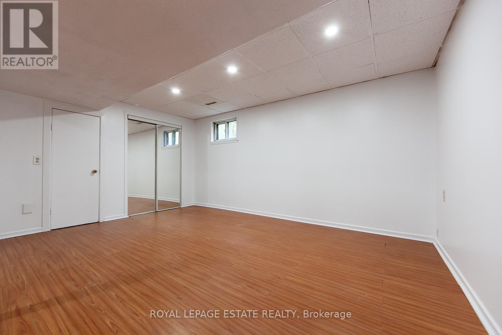Living room w/ Closet - 4129 Brandon Gate Drive, Mississauga, ON - Indoor