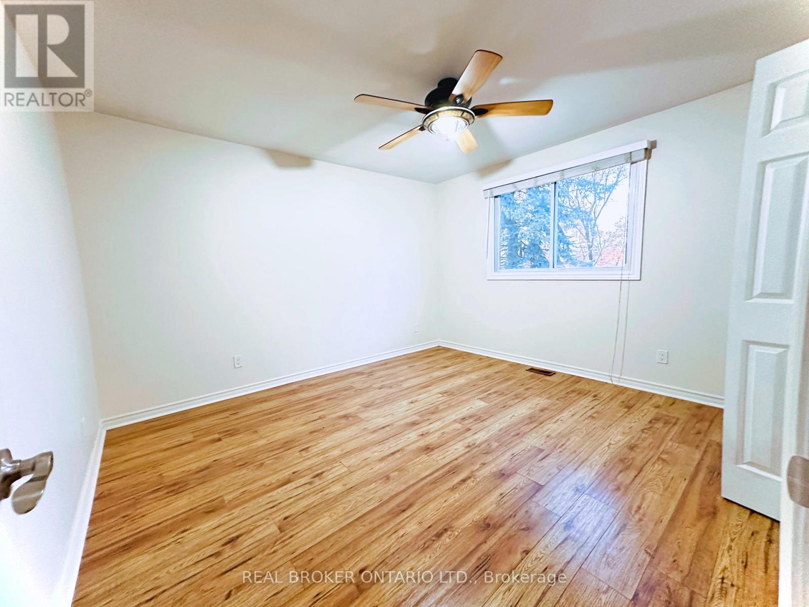 Upper - 60 Sandsprings Crescent, Kitchener, ON - Indoor Photo Showing Other Room