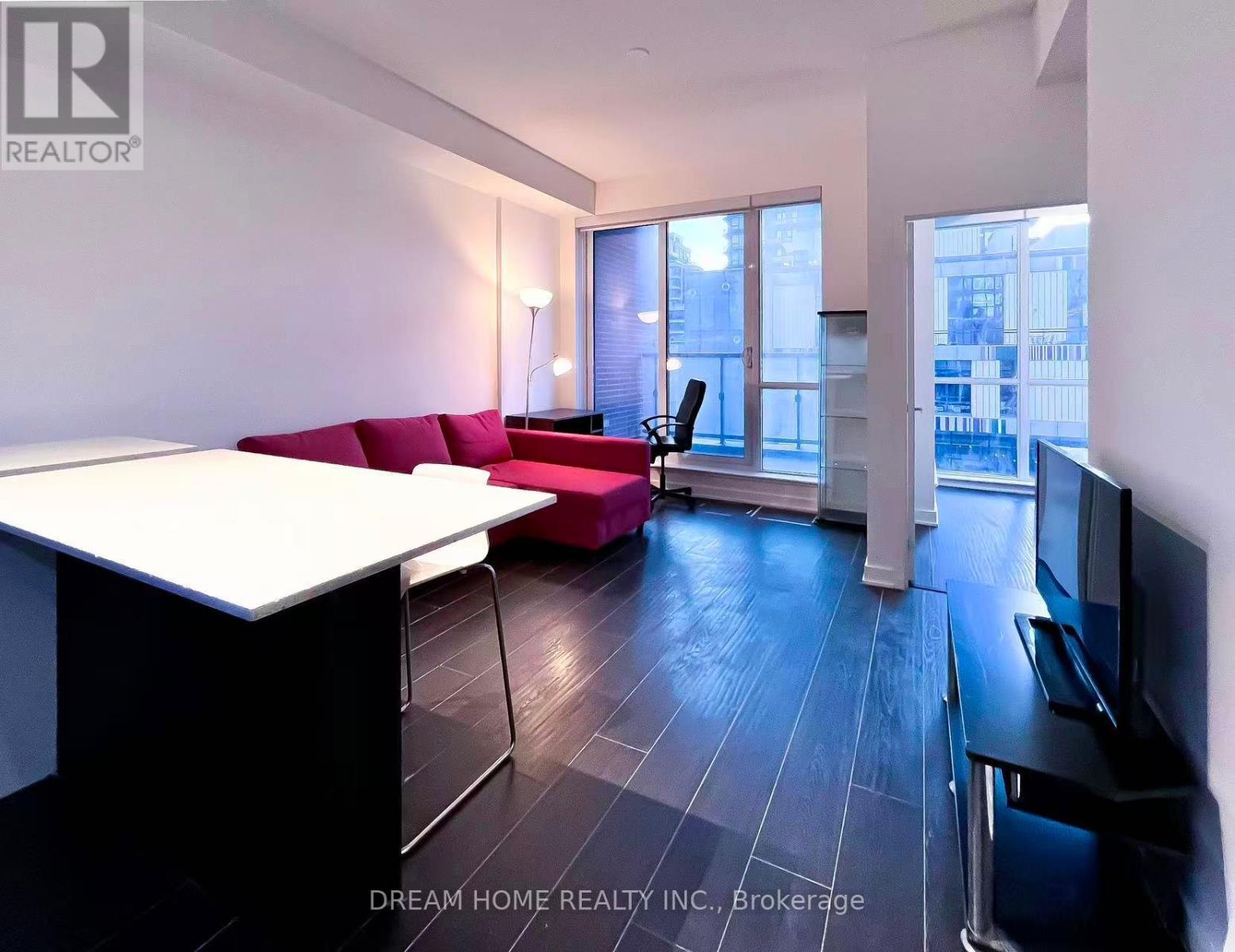 170 Sumach Street, Toronto, ON - Indoor