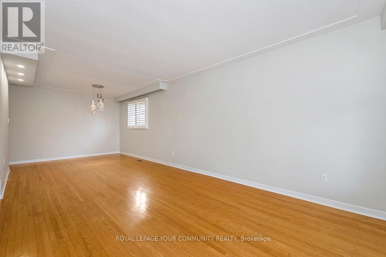 33A Alcan Avenue, Toronto, ON - Indoor Photo Showing Other Room