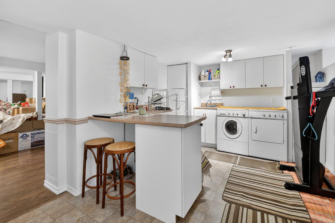 Cuisine - 97Z - 97Az 66E Avenue, Laval (Chomedey), QC - Indoor Photo Showing Laundry Room