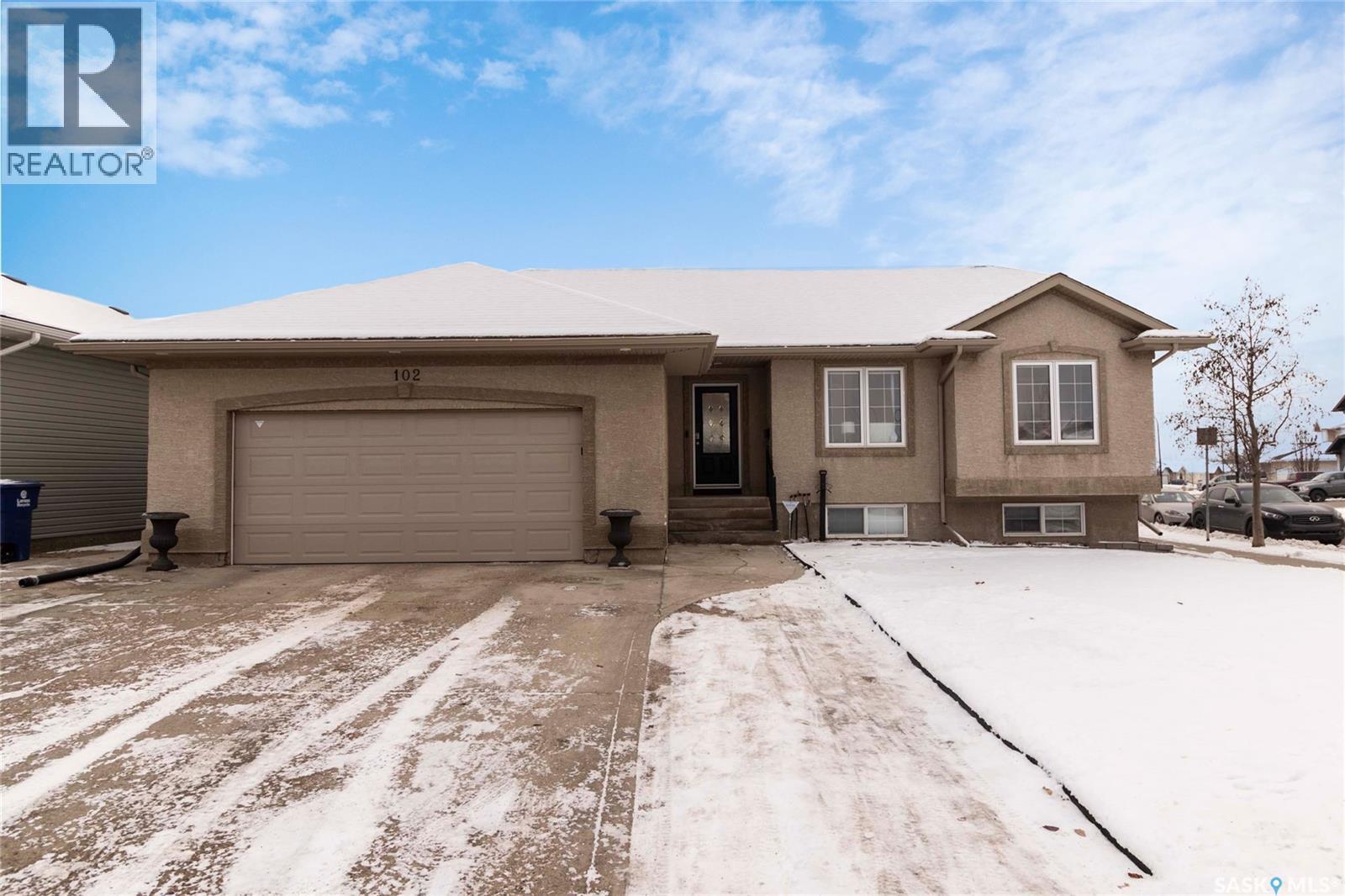 102 Keedwell Street, Saskatoon, SK - Outdoor