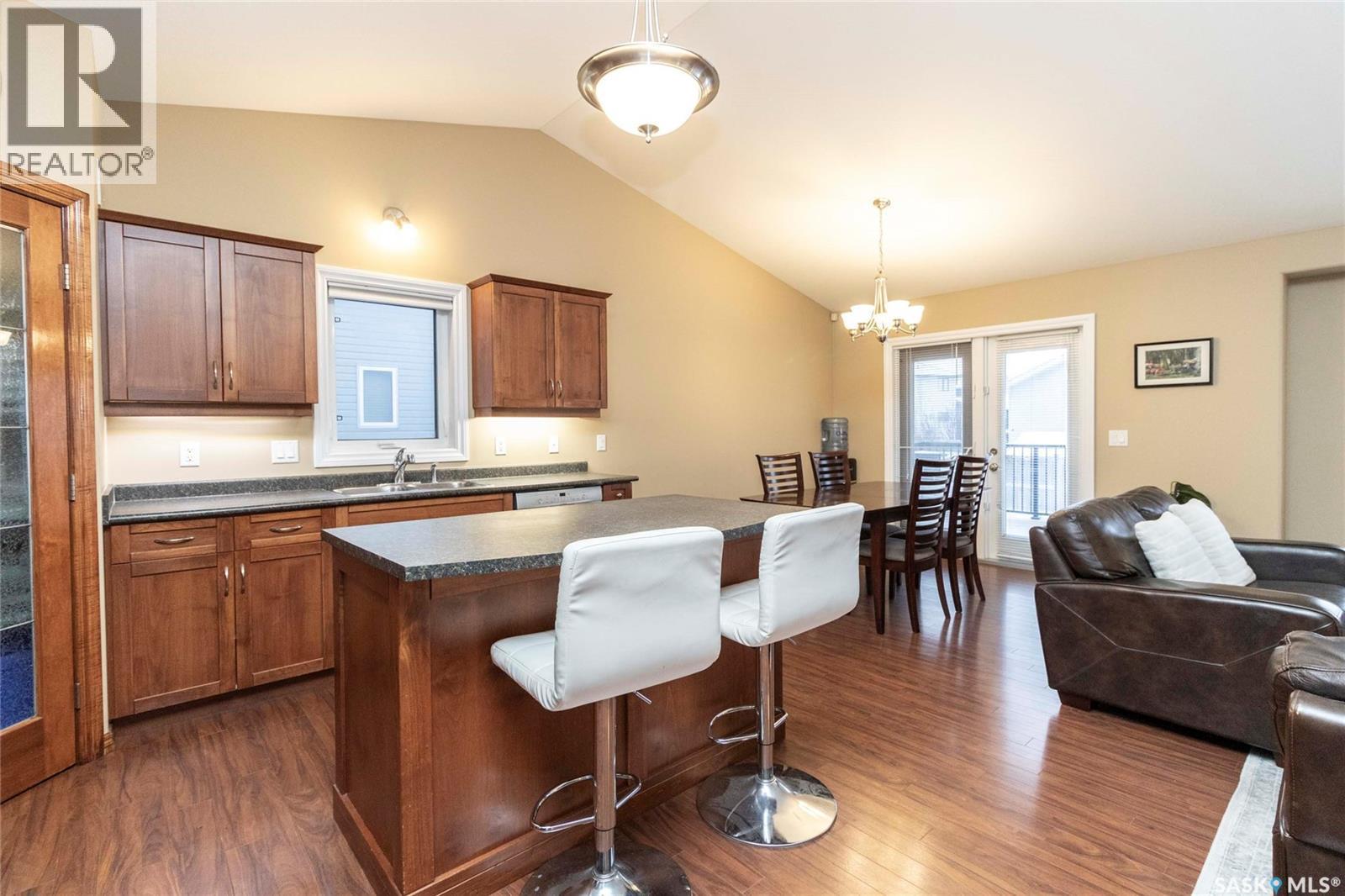 102 Keedwell Street, Saskatoon, SK - Indoor