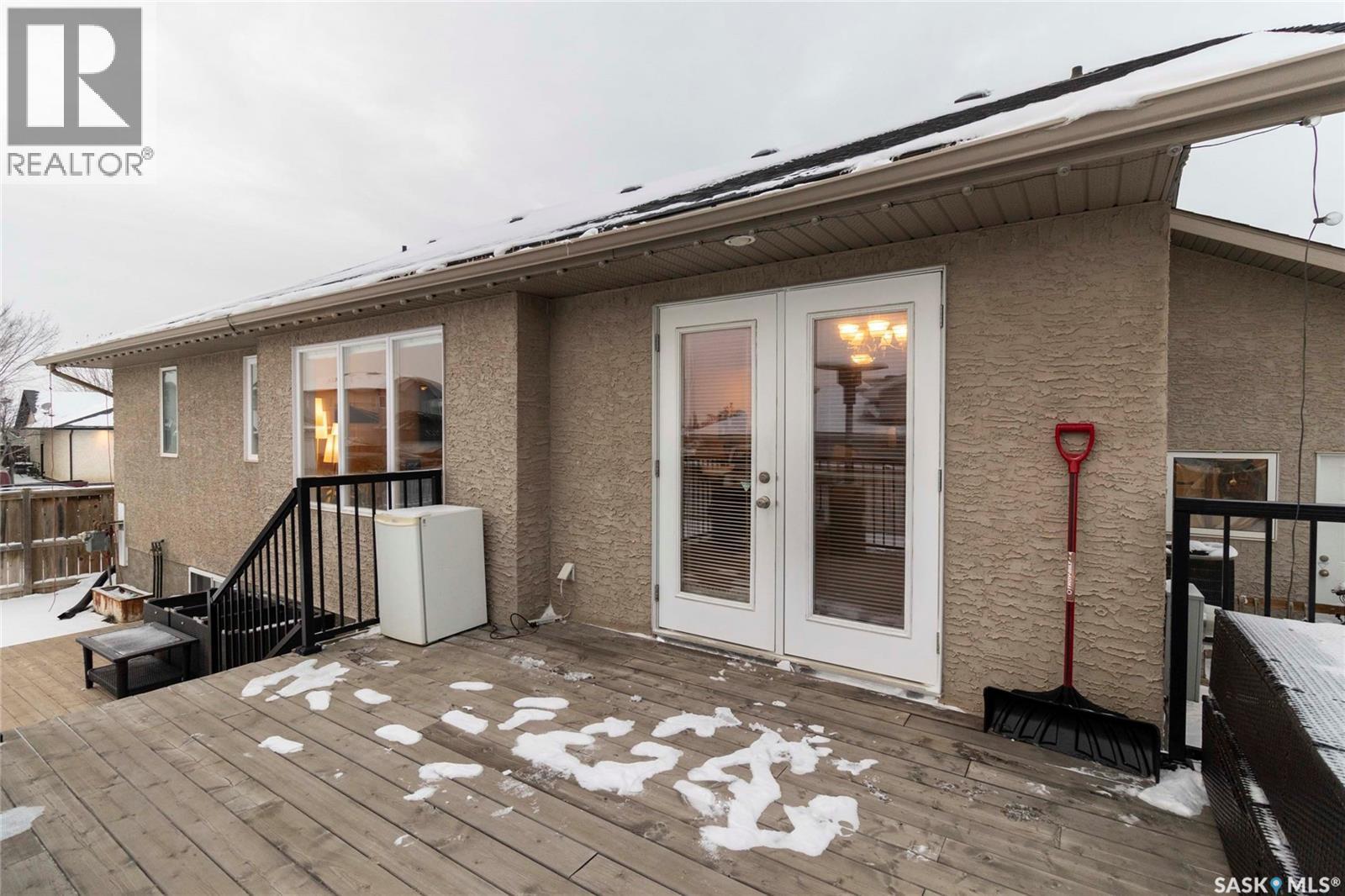 102 Keedwell Street, Saskatoon, SK - Outdoor With Deck Patio Veranda With Exterior