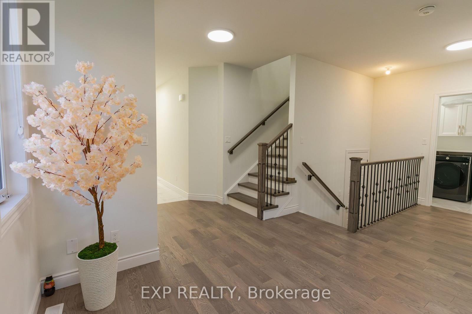 Main - 1749 Finley Crescent, London North, ON - Indoor Photo Showing Other Room