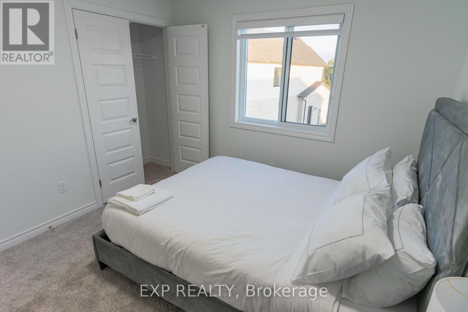 Main - 1749 Finley Crescent, London North, ON - Indoor Photo Showing Bedroom