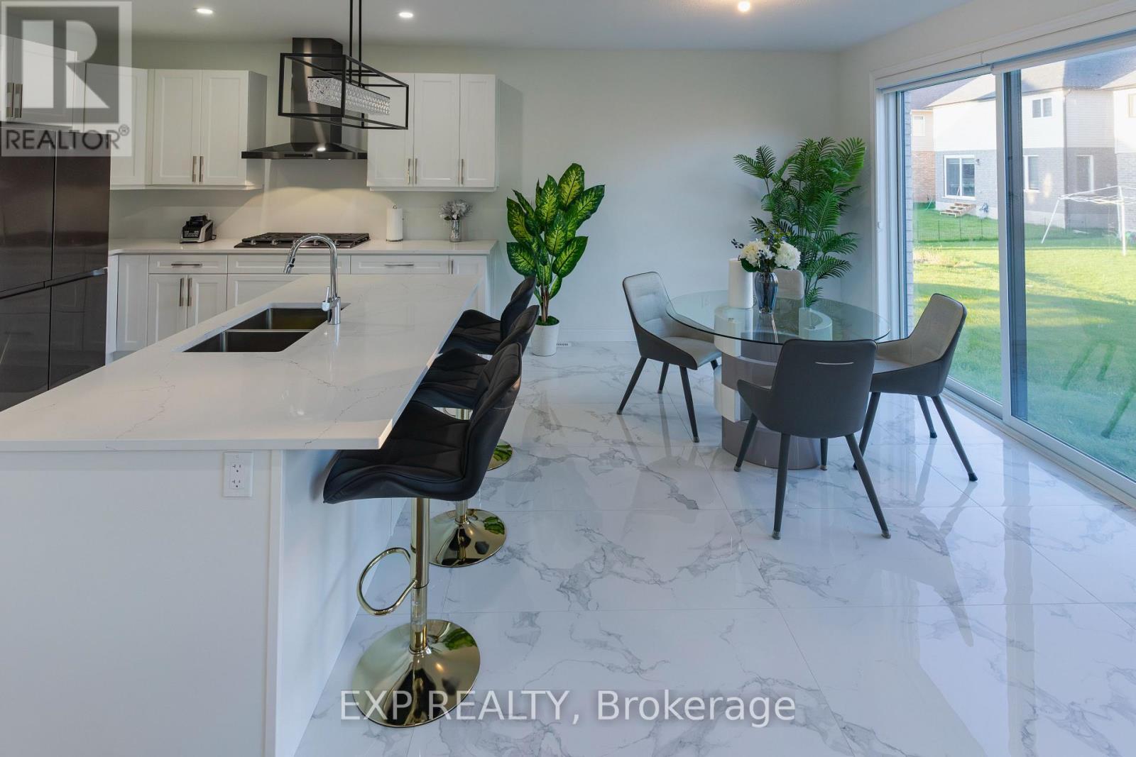 Main - 1749 Finley Crescent, London North, ON - Indoor Photo Showing Other Room