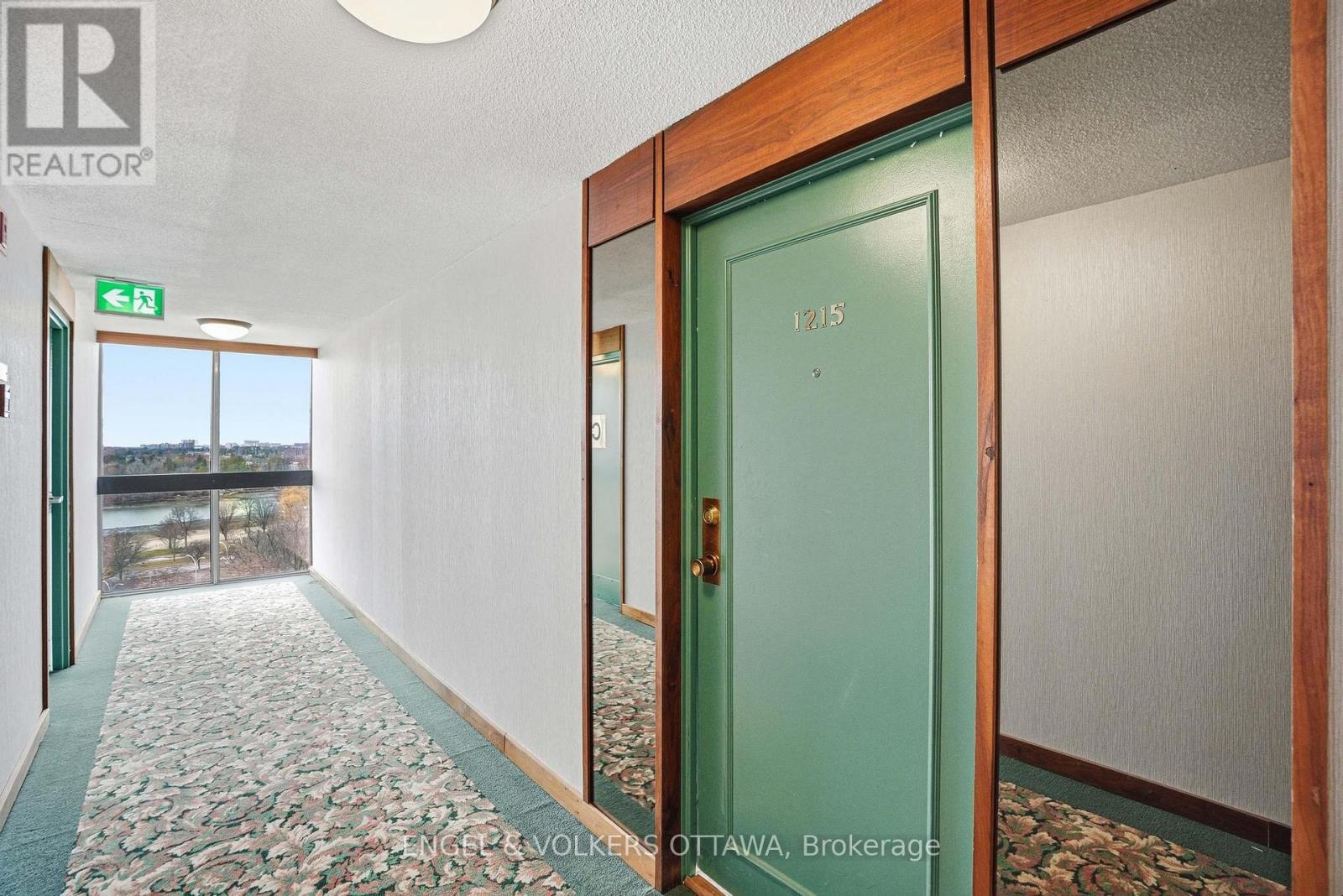 1215 - 2951 Riverside Drive, Ottawa, ON - Indoor Photo Showing Other Room