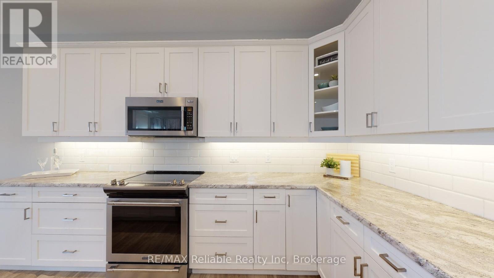 7 Thimbleweed Drive, Bluewater (Bayfield), ON - Indoor Photo Showing Kitchen