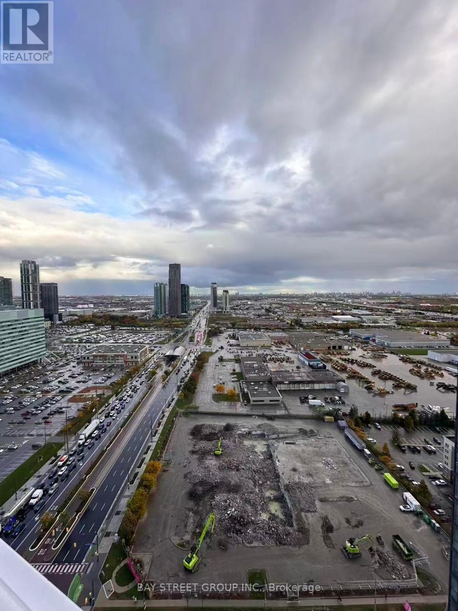 3209 - 8 Interchange Way, Vaughan, ON - Outdoor With View