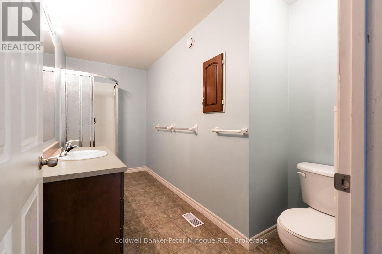 Primary Ensuite - 567 Sunset Cove Road, Callander, ON - Indoor Photo Showing Bathroom
