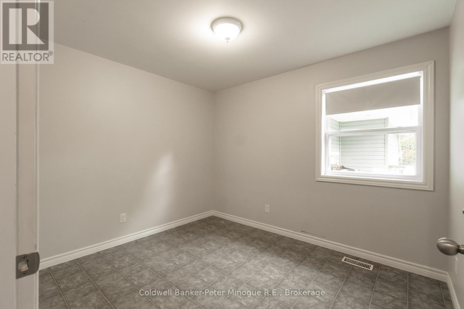 567 Sunset Cove Road, Callander, ON - Indoor Photo Showing Other Room