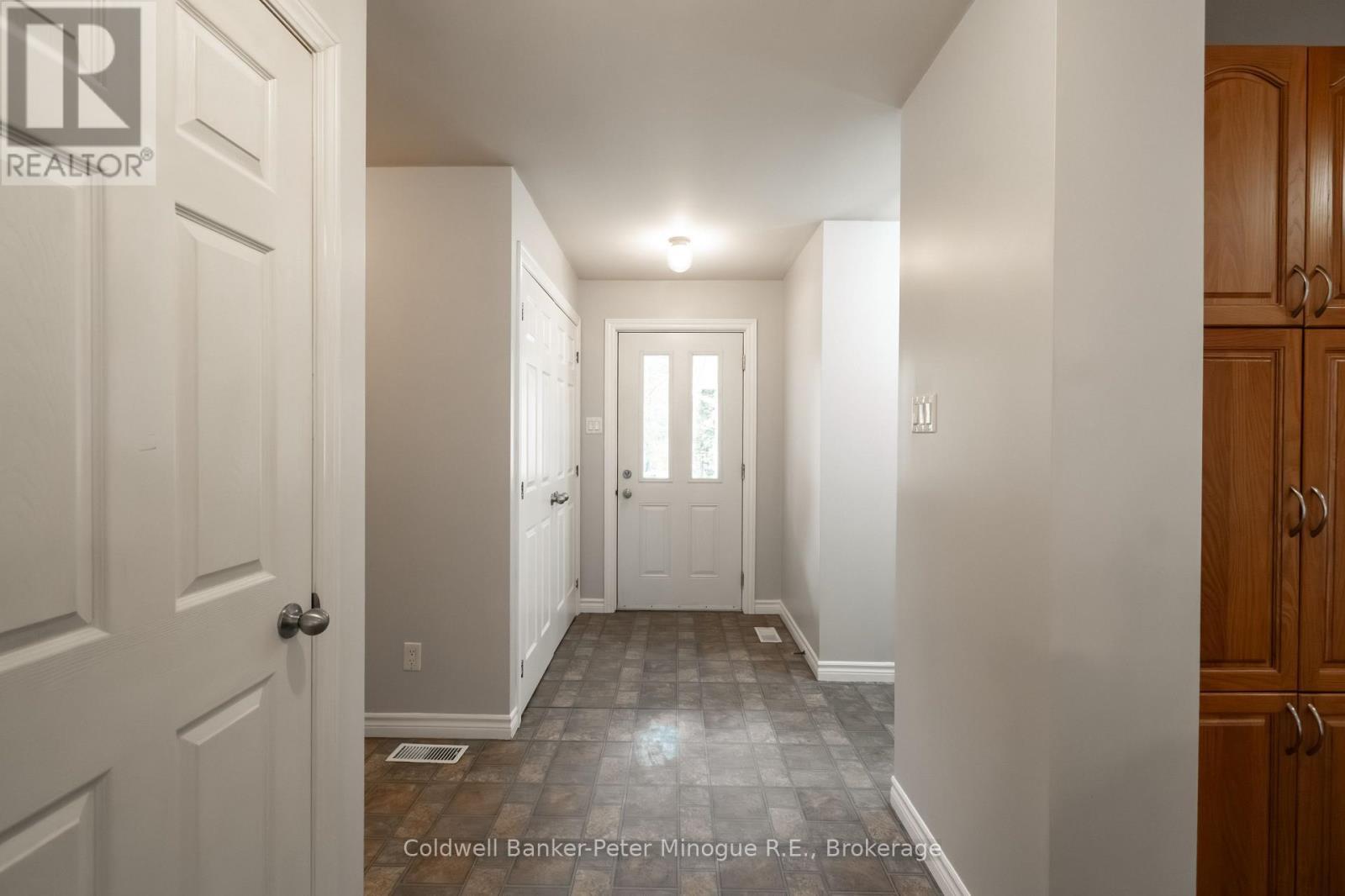 567 Sunset Cove Road, Callander, ON - Indoor Photo Showing Other Room