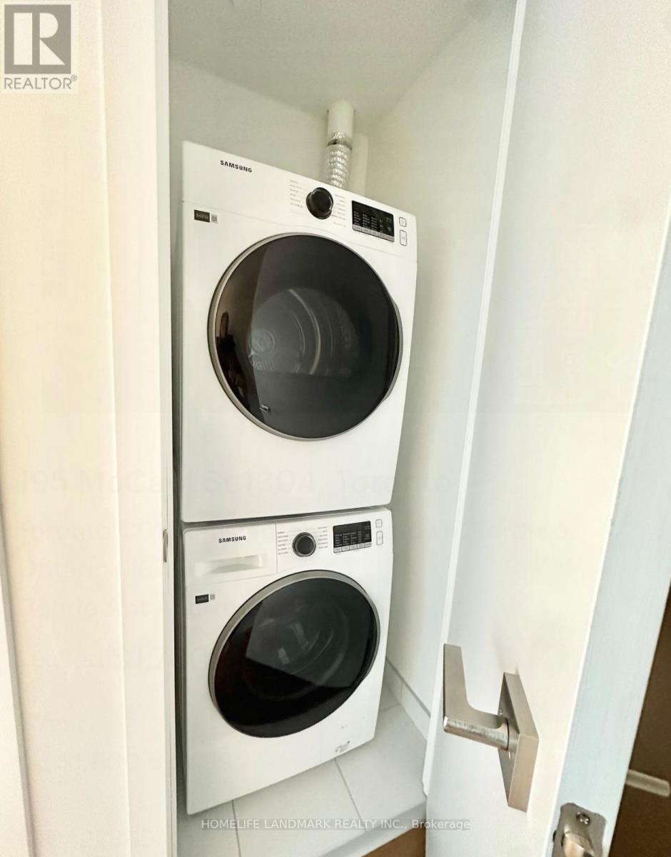 1304 - 195 Mccaul Street, Toronto, ON - Indoor Photo Showing Laundry Room