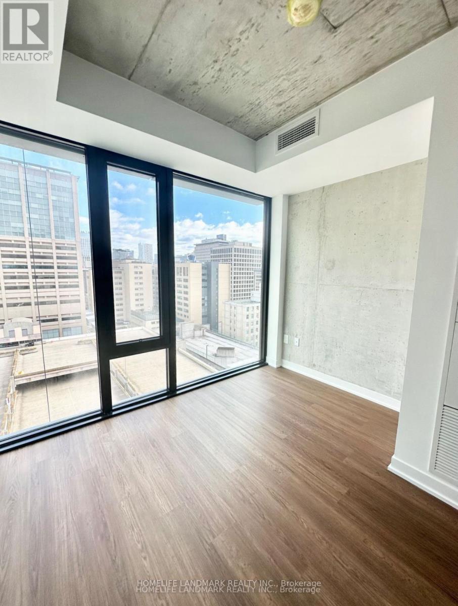 1304 - 195 Mccaul Street, Toronto, ON - Indoor Photo Showing Other Room