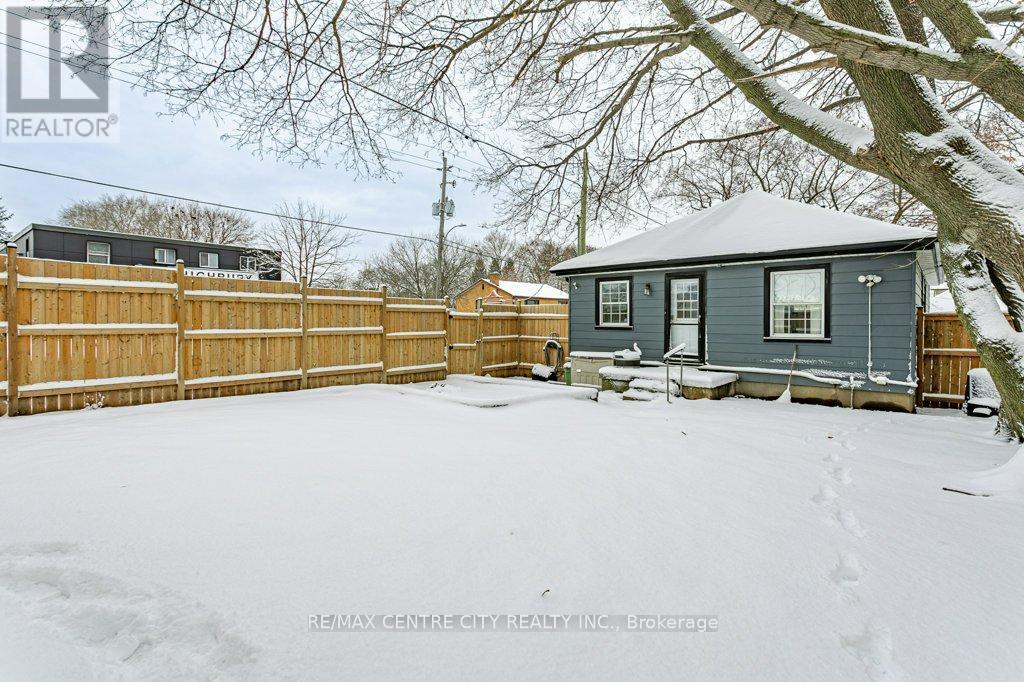 1305 Langmuir Avenue, London East (East N), ON - Outdoor