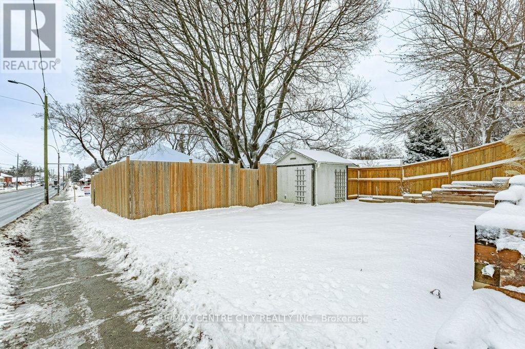 1305 Langmuir Avenue, London East (East N), ON - Outdoor