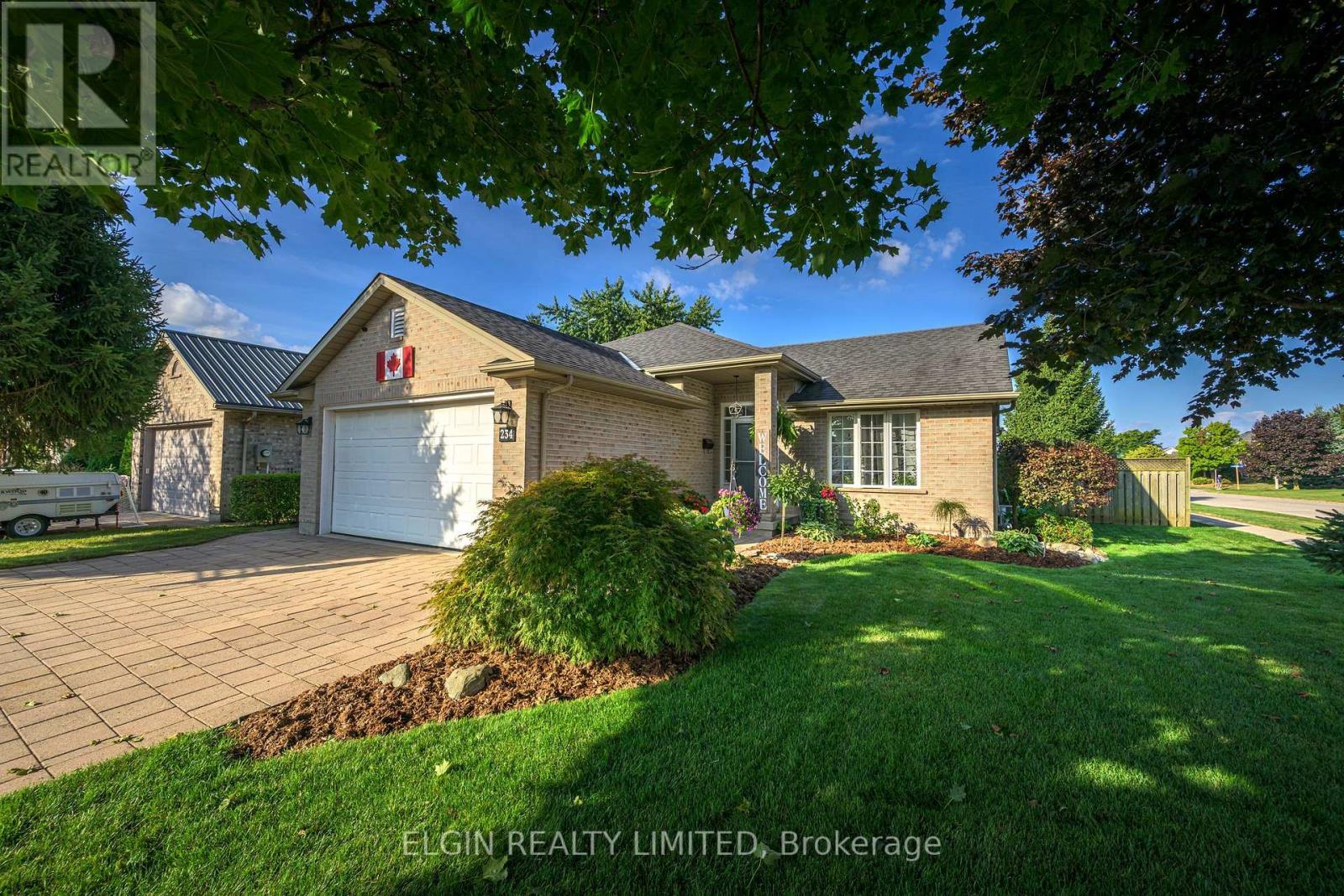 234 Kettle Creek Drive, Central Elgin (Belmont), ON - Outdoor