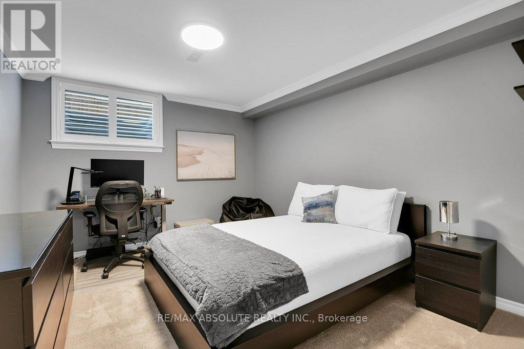 176 Minoterie Ridge, Ottawa, ON - Indoor Photo Showing Bedroom