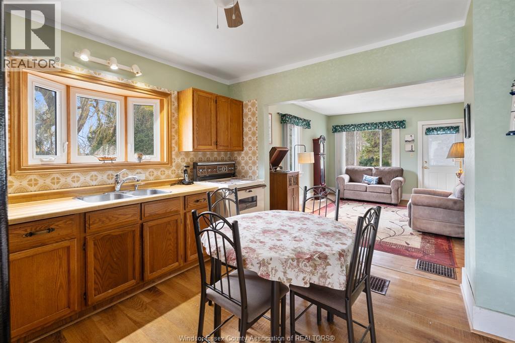 4585 Concession Rd 4 S, Amherstburg, ON - Indoor