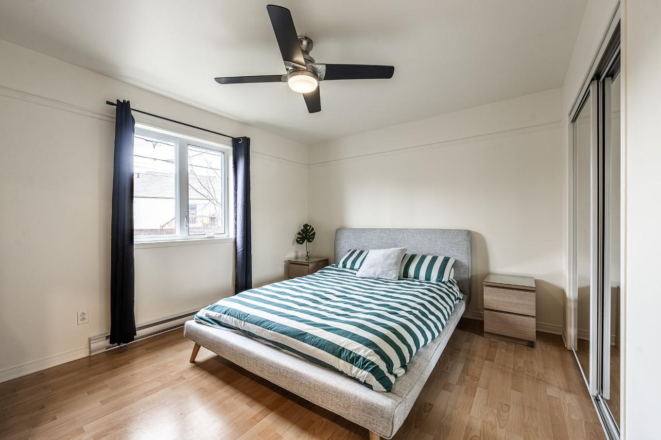 Primary bedroom - 3406 Rue Robert, Saint-Jean-Baptiste, QC - Indoor Photo Showing Bedroom